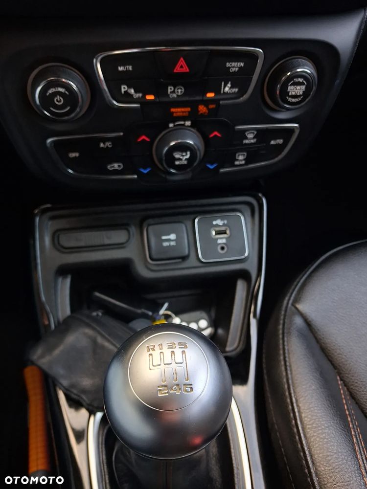 Jeep Compass - 16