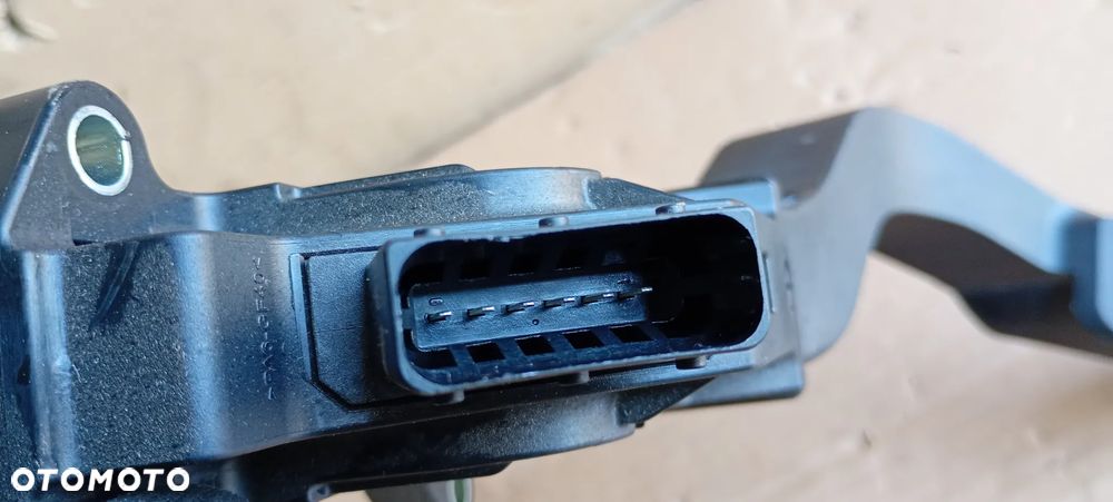 Pedał gazu potencjometr Fiat 500E 00521379550 - 4