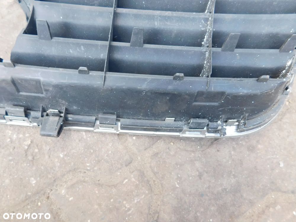 atrapa gril VW PASSAT B5 LIFT FL - 5