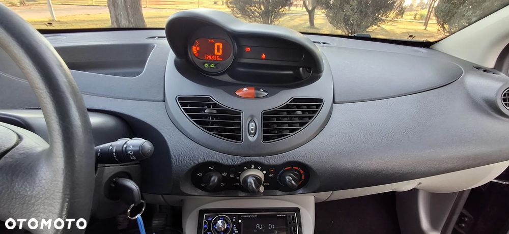 Renault Twingo 1.2 60 Authentique - 7
