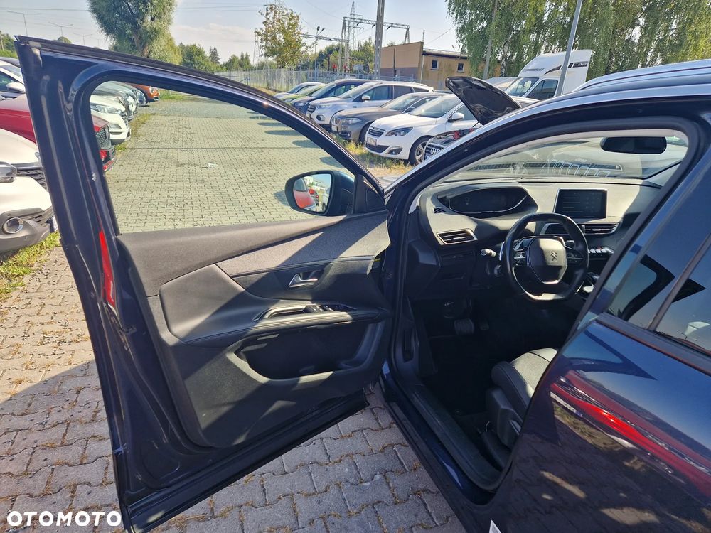 Peugeot 5008 PureTech 130 EAT8 Stop & Start Allure Pack - 5