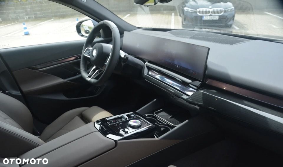 BMW Seria 5 520d - 7