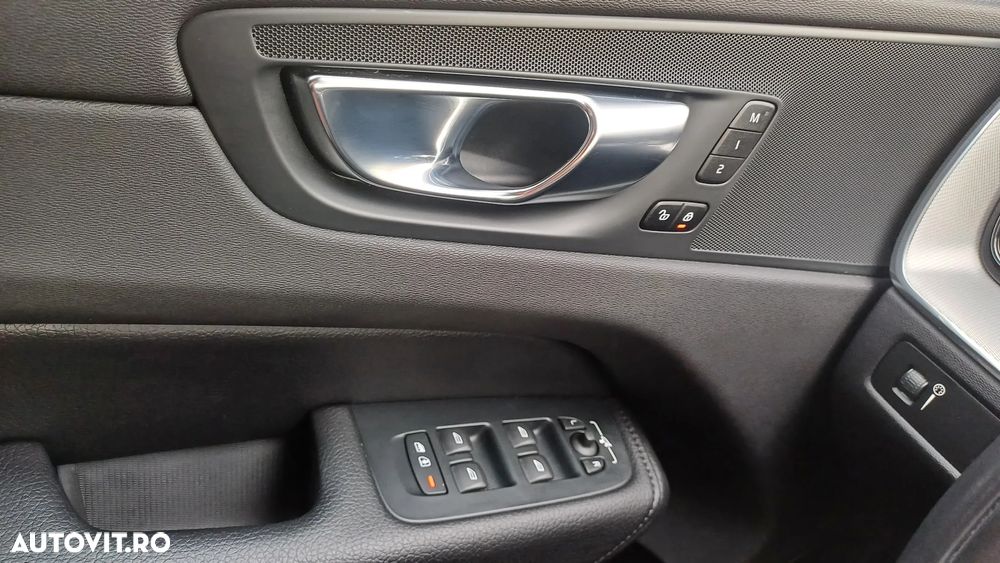 Volvo XC 60 B4 MHEV Inscription - 26