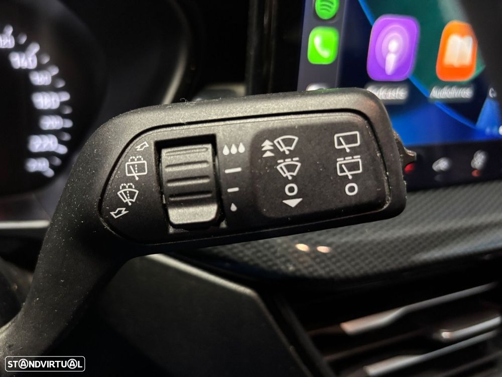 Ford Focus 1.0 EcoBoost MHEV ST-Line - 22