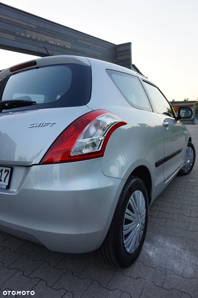 Suzuki Swift - 17