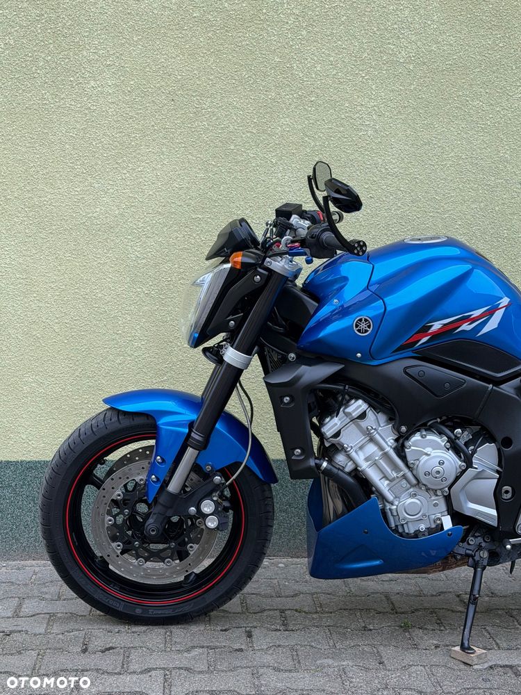 Yamaha FZ - 26