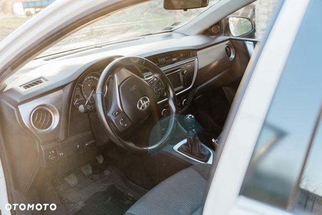 Toyota Auris 1.4 D-4D Comfort - 10