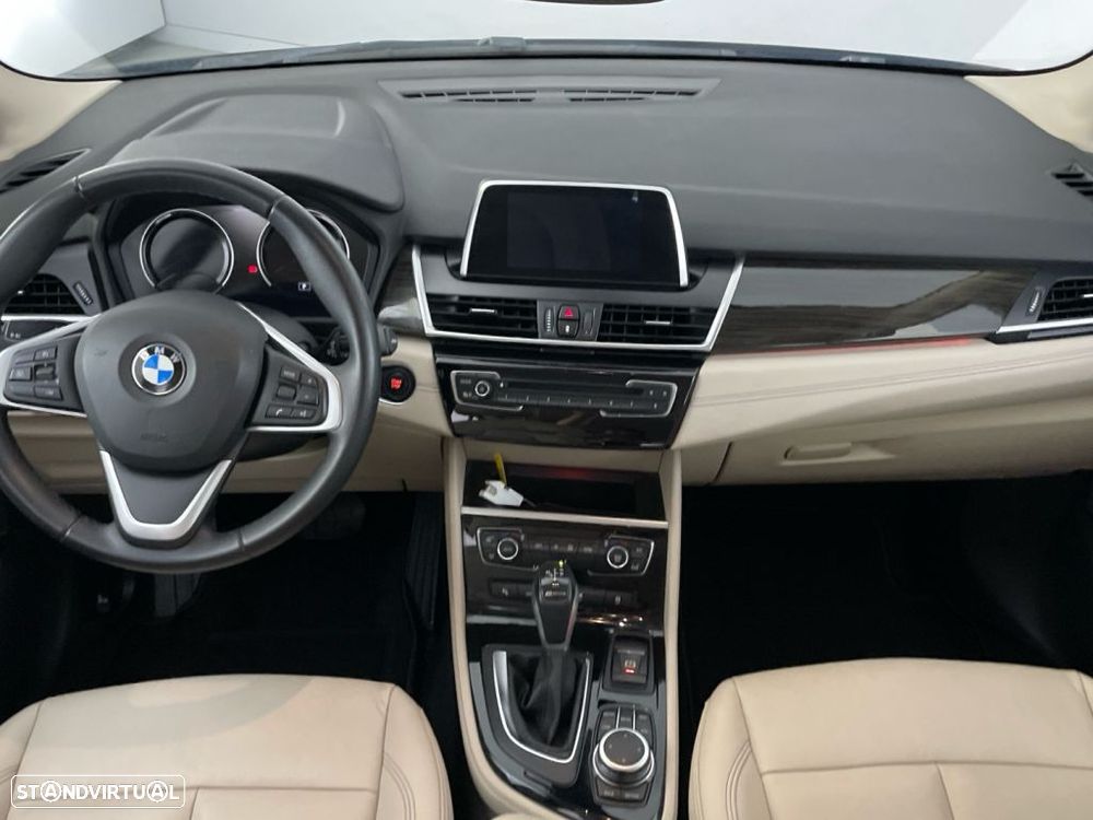 BMW 225xe Active Tourer Advantage - 10