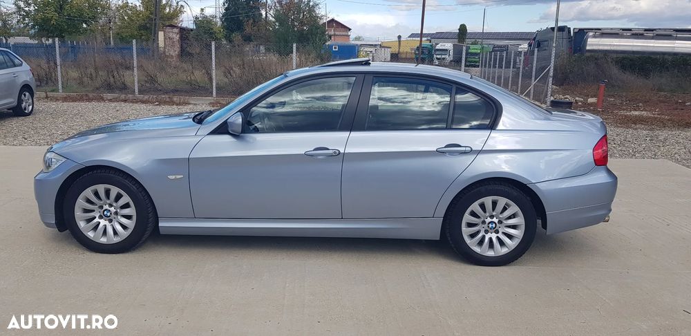 BMW Seria 3 318d - 5