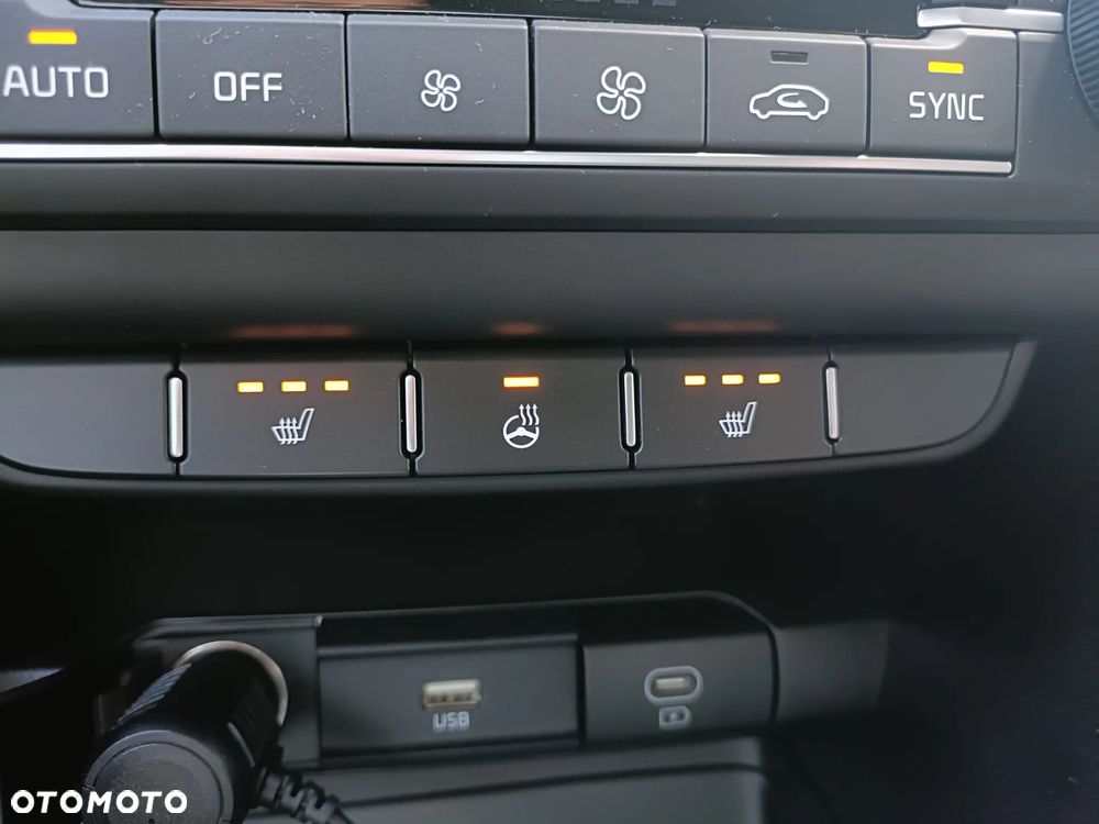 Kia XCeed 1.6 T-GDI M DCT - 18