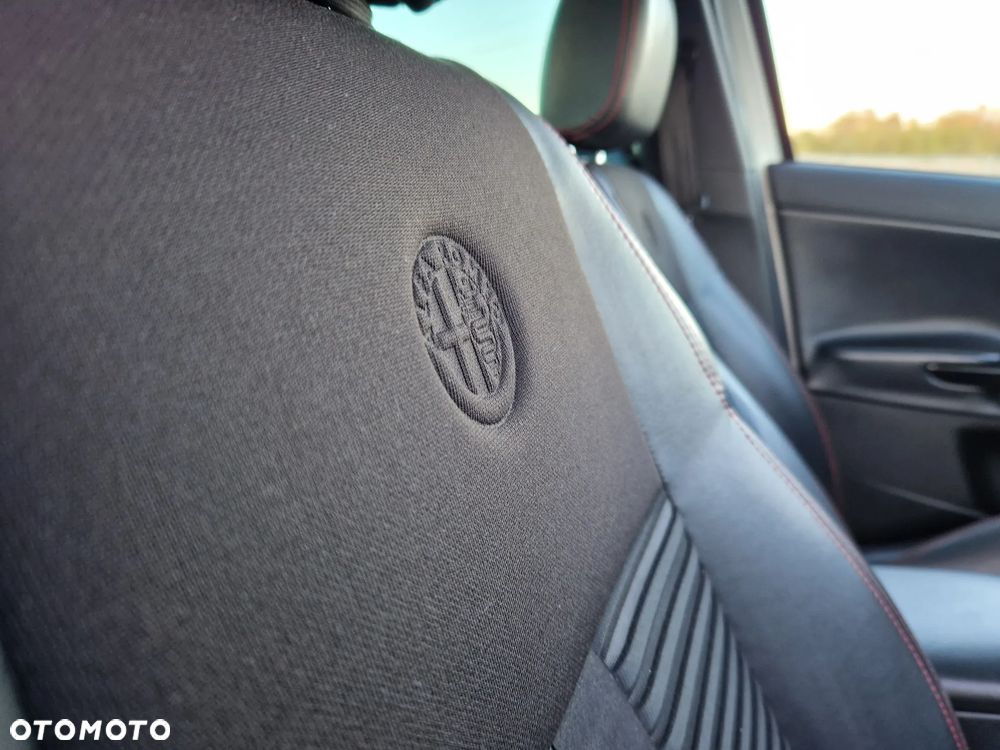 Alfa Romeo Giulietta 1750 TBi Quadrifoglio Verde - 24