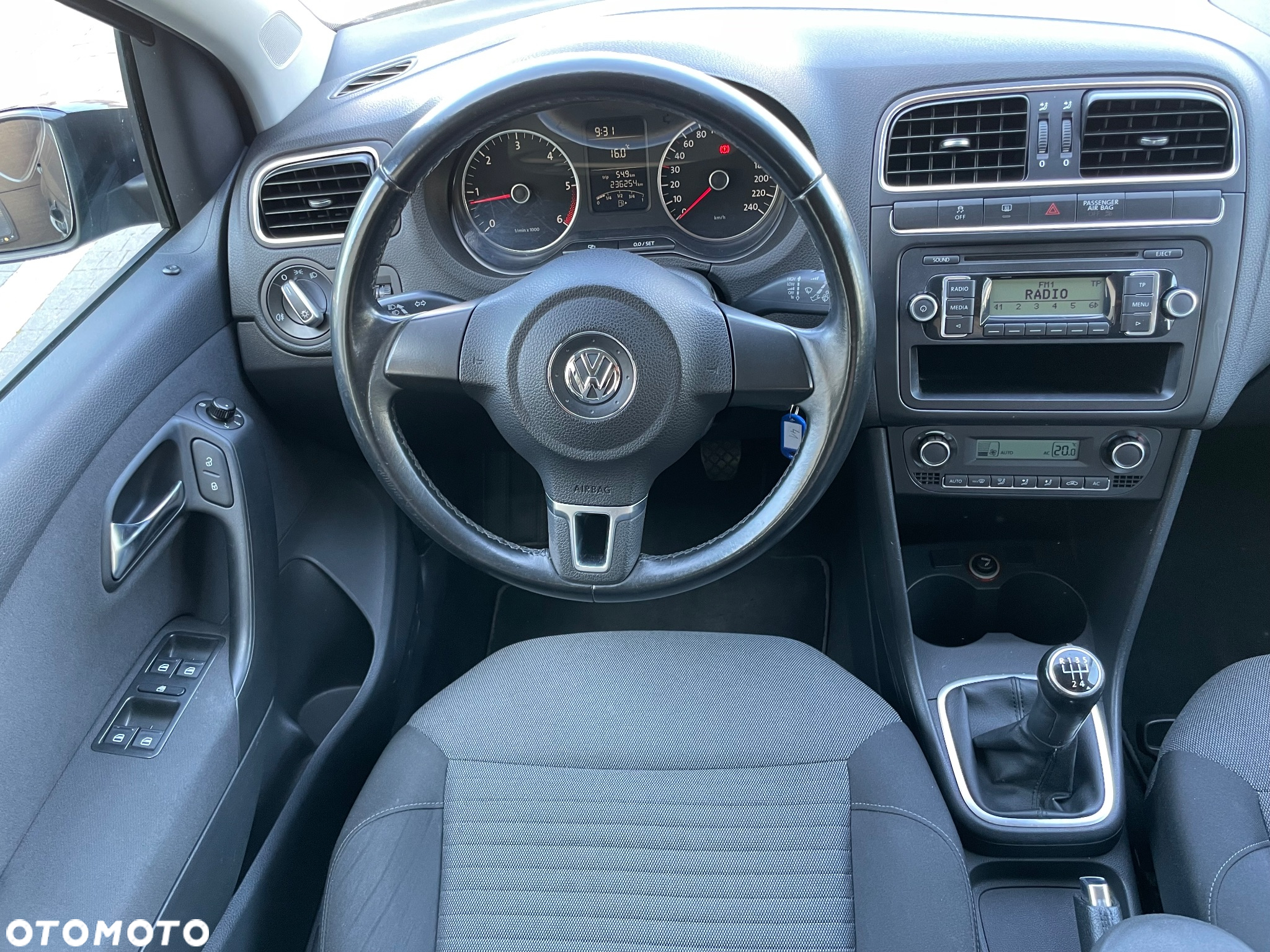 Volkswagen Polo 1.6 TDI Comfortline - 19