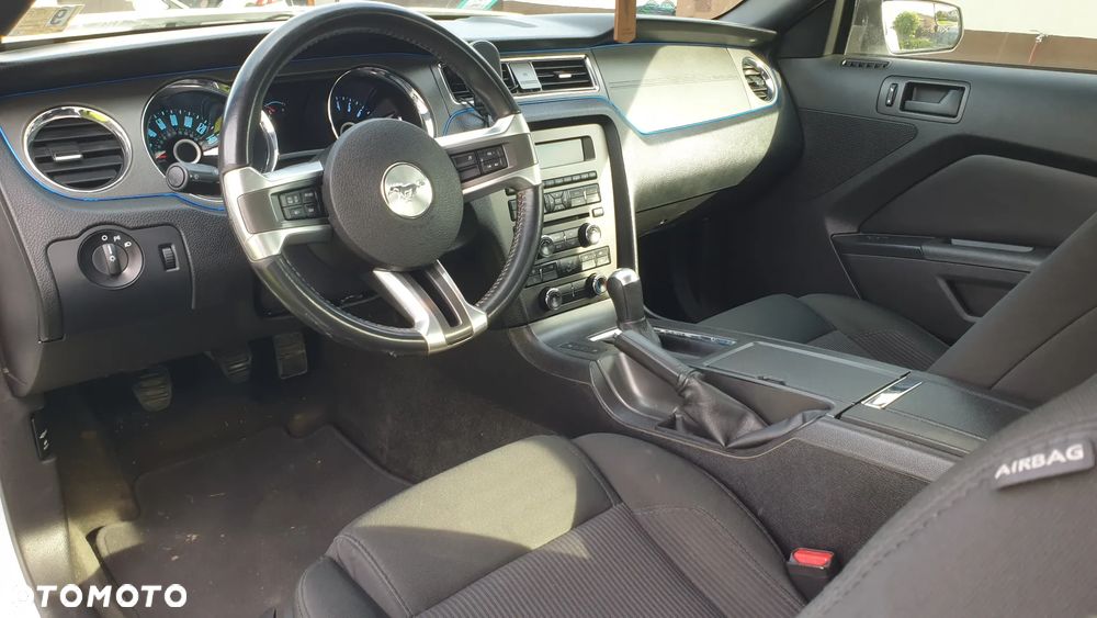 Ford Mustang 3.7 V6 - 9