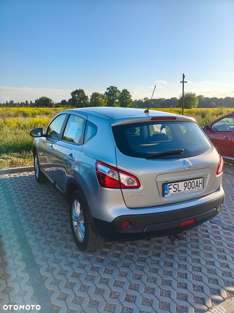 Nissan Qashqai - 1