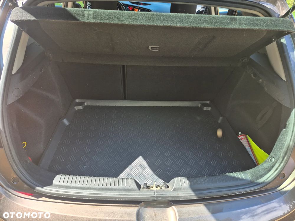 Kia Ceed 1.4 L Business Line - 14