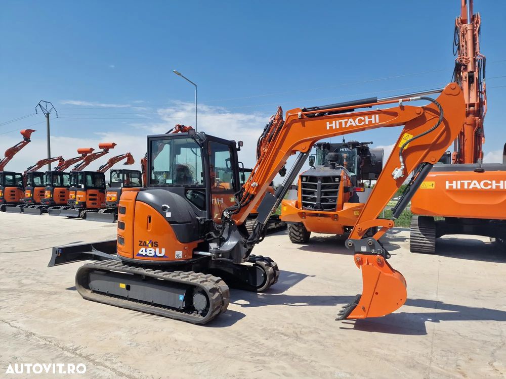 Hitachi ZX48, 5 tone, NOU, CUPLA RAPIDA+3 CUPE noi, Aer conditionat, Instalatia picon pe bratele de excavare, Computer de bord, produs in JAPONIA, posibilitate leasing 5 ani-PROMOTIE 54.500 EUR+Tva - 12
