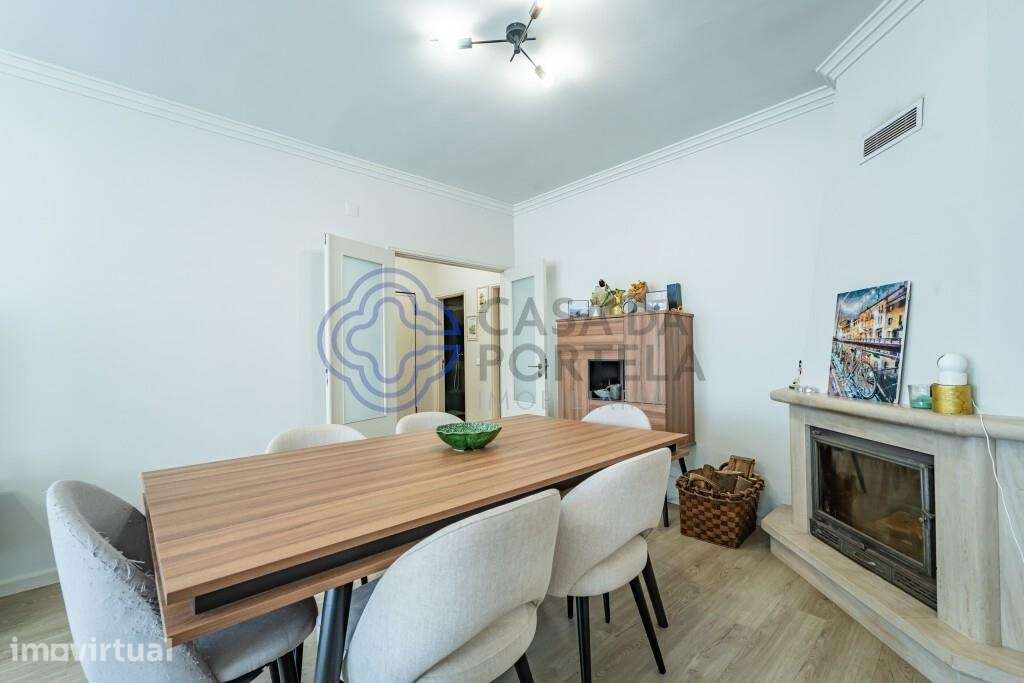 Venda apartamento T3 de 126 m2, Renovado 3º piso e último em Ermesinde - Grande imagem: 4/28