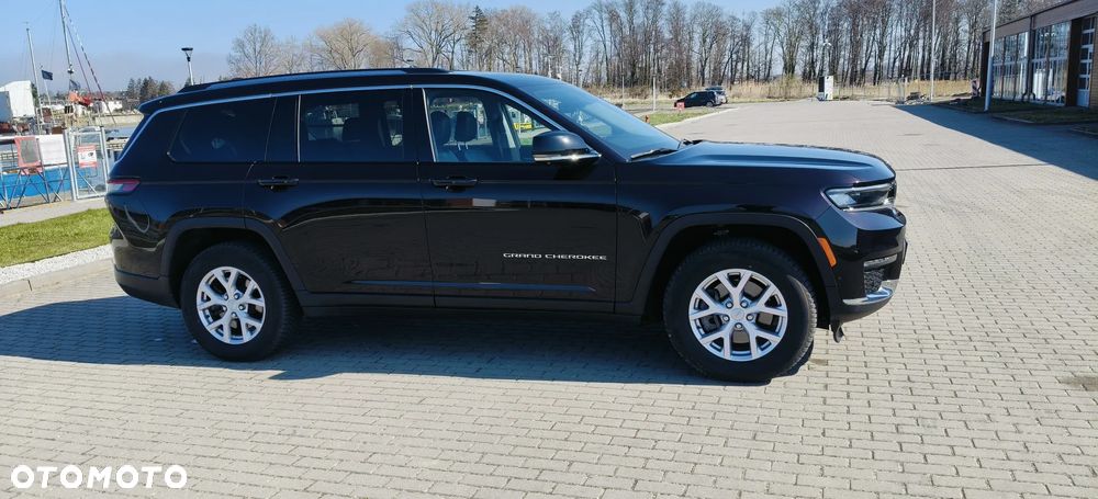 Jeep Grand Cherokee - 19