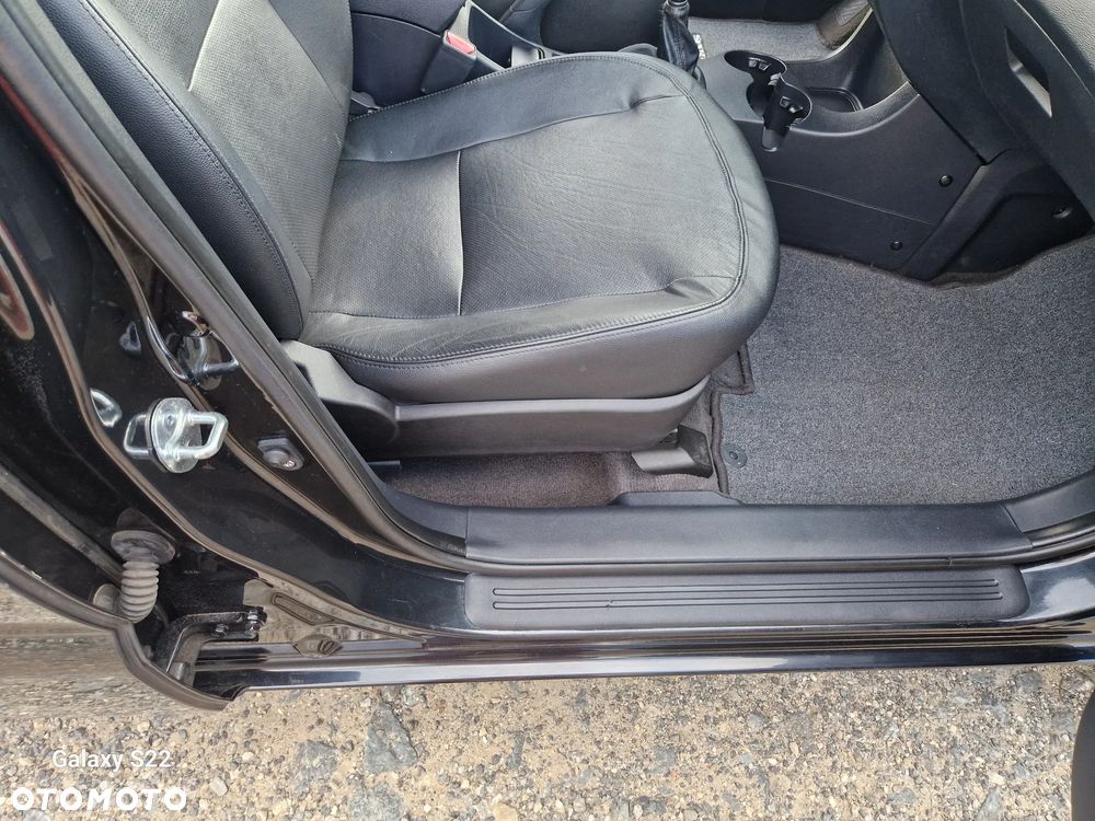 Kia Sportage 2.0 2WD LX - 18