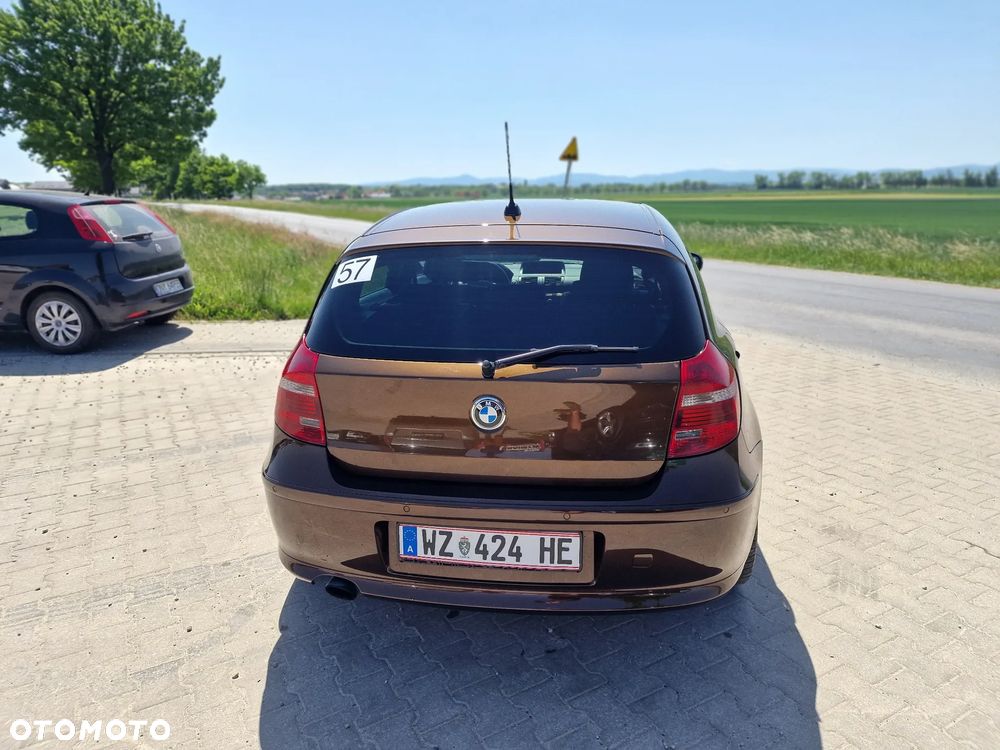 BMW Seria 1 120d - 11