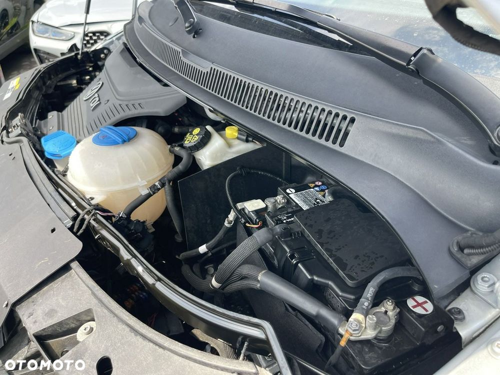 Volkswagen California - 14