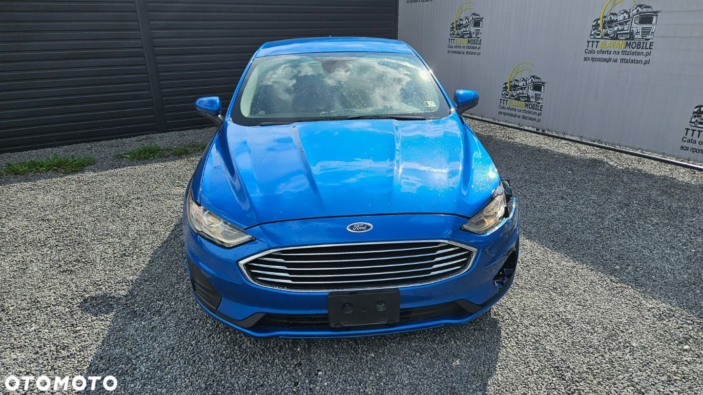 Ford Fusion - 8