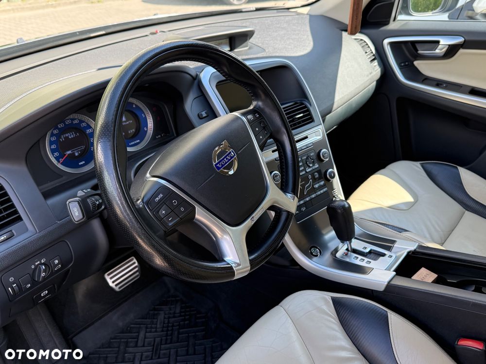 Volvo XC 60 - 10