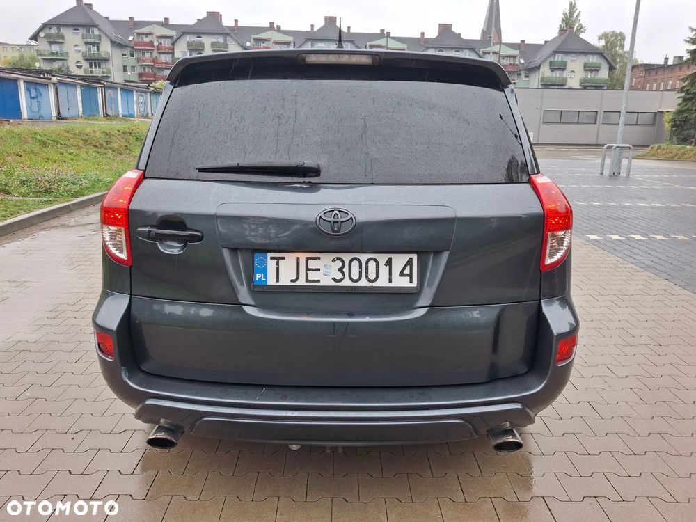Toyota RAV4 - 5