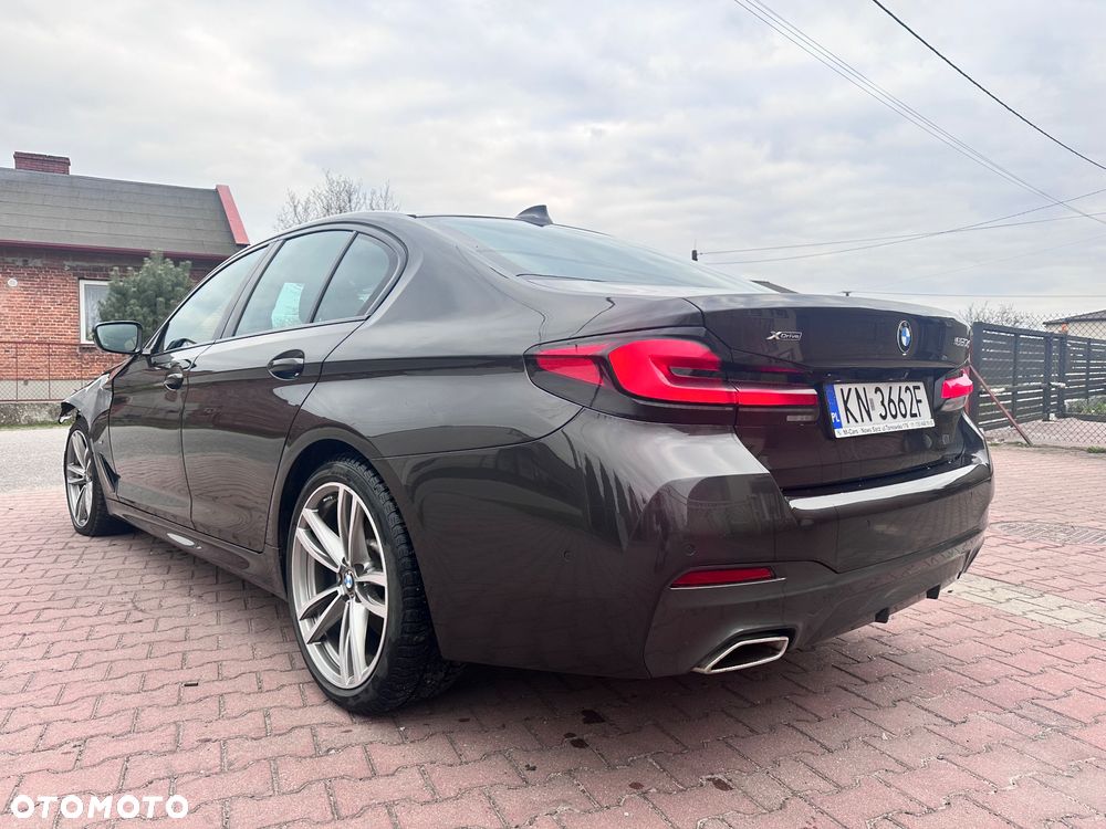 BMW Seria 5 520d xDrive mHEV M Sport sport - 7