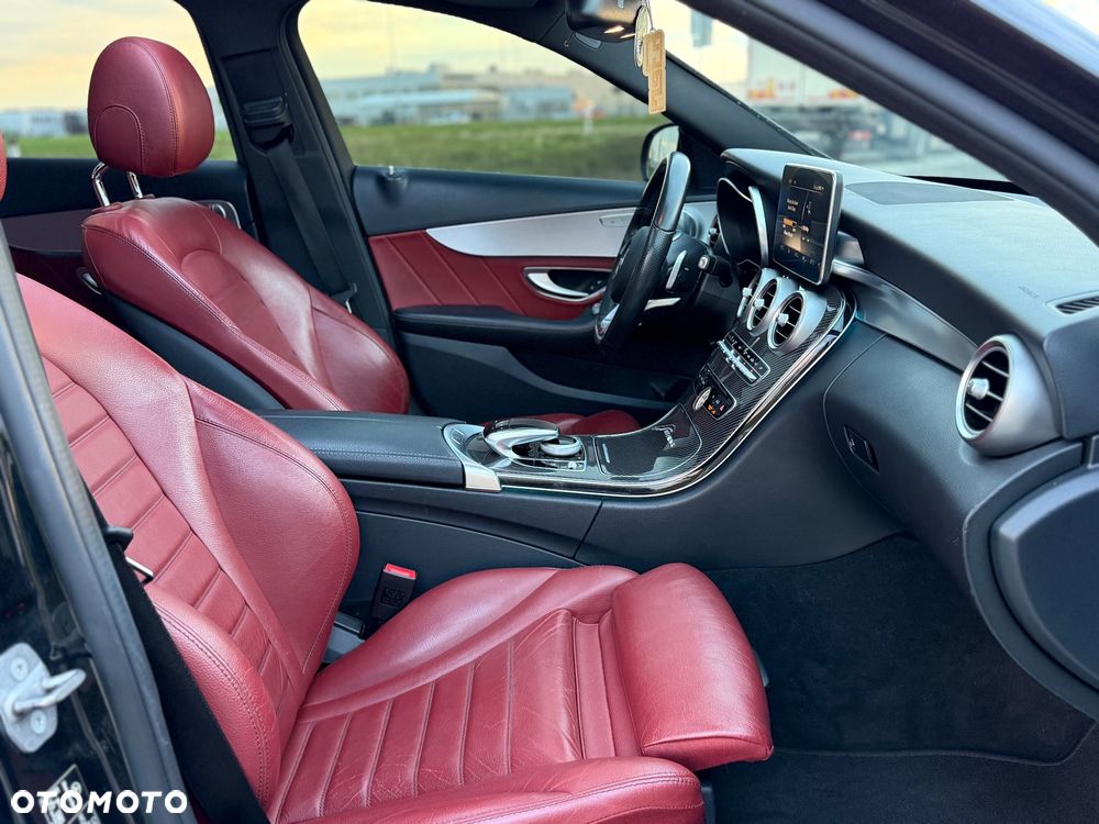 Mercedes-Benz Klasa C 250 d 4Matic 9G-TRONIC AMG Line - 38