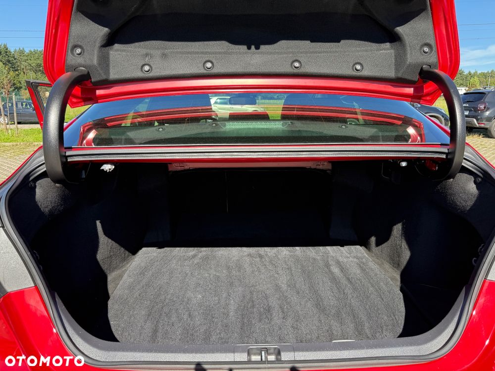 Toyota Camry 2.5 Hybrid Executive CVT - 13