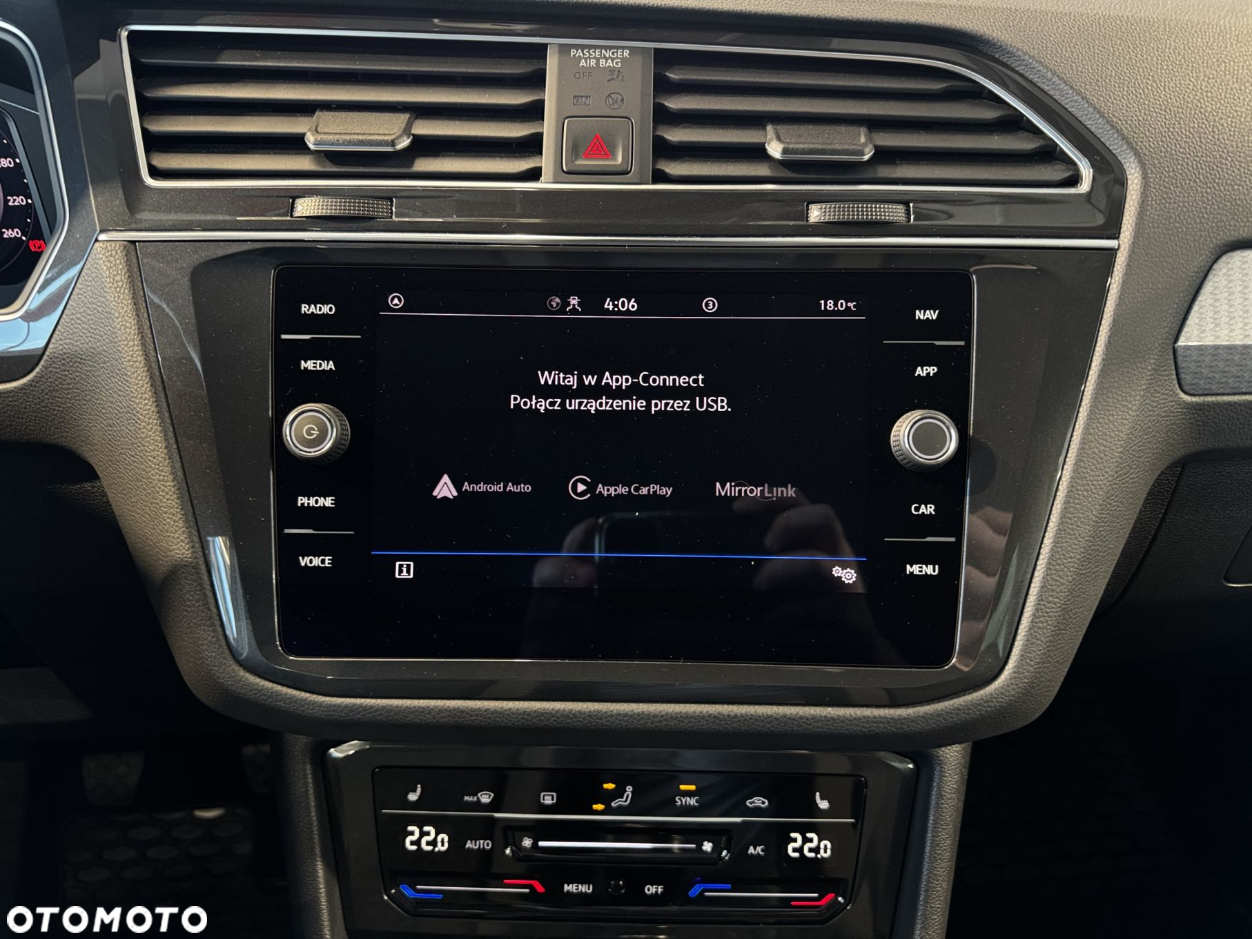 Volkswagen Tiguan - 24