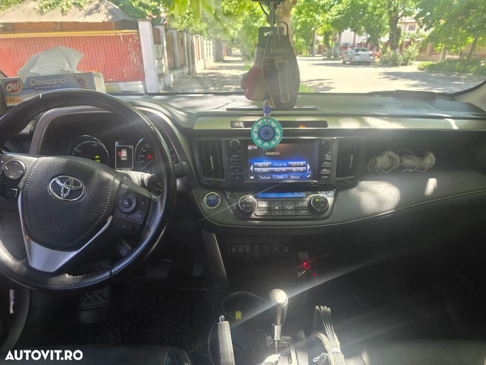 Toyota RAV4 2.5 VVT-i 4x4 Luxury - 7
