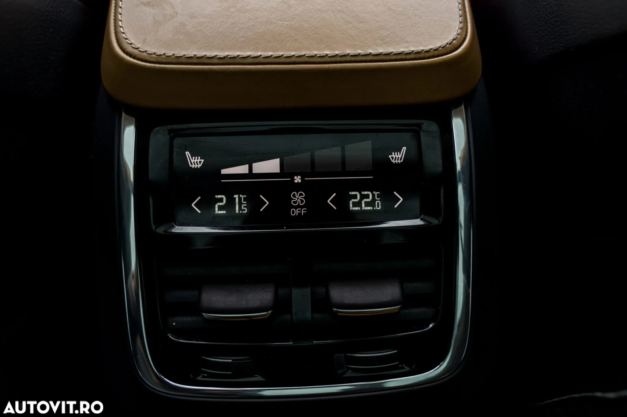Volvo XC 90 T8 AWD Twin Engine Geartronic Inscription - 26