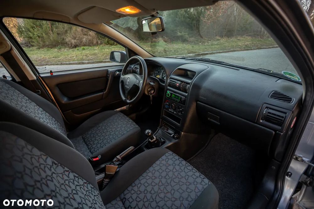 Opel Astra 1.6 - 21