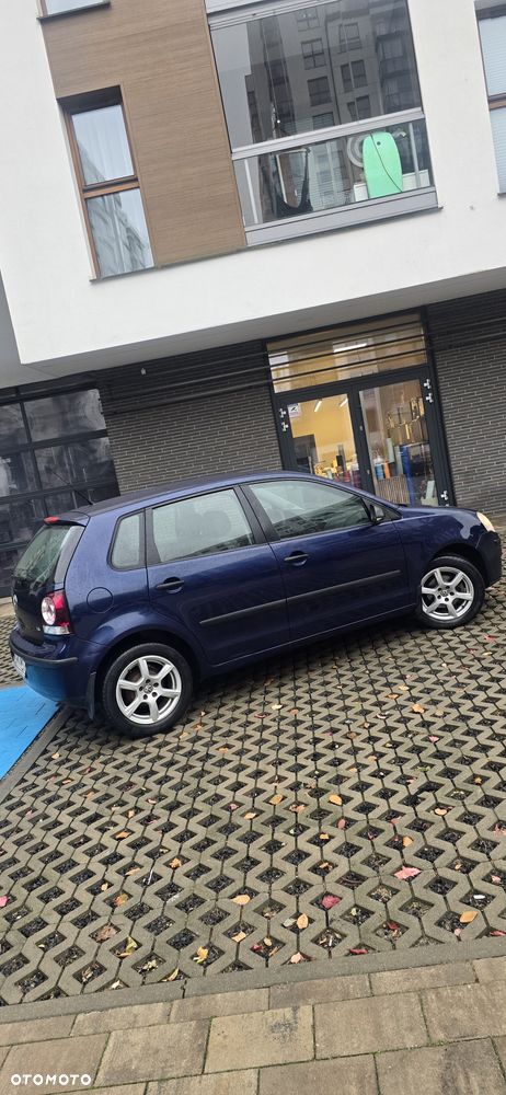 Volkswagen Polo - 1