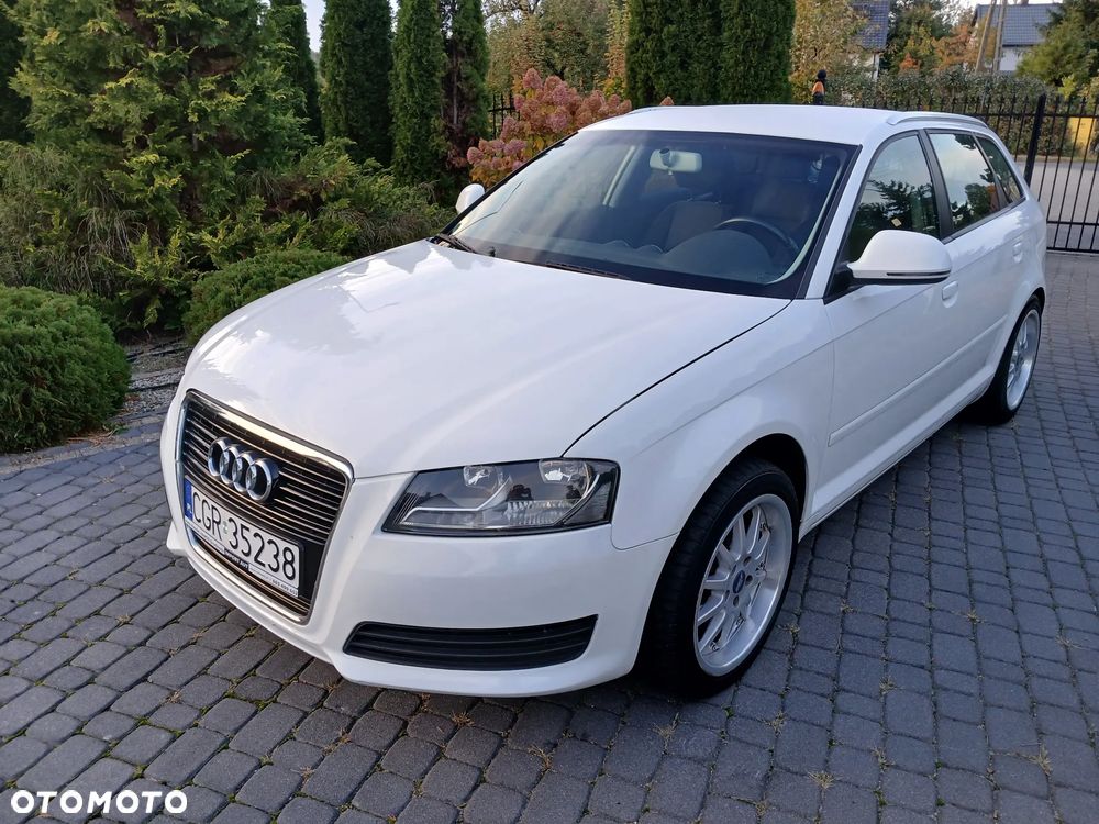 Audi A3 Sportback 1.6 Attraction - 4