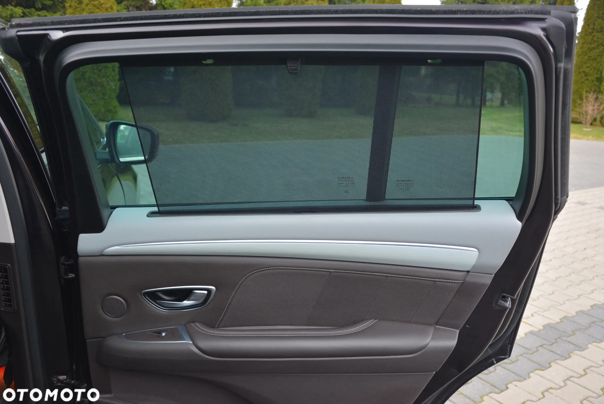 Renault Espace 1.6 dCi Energy Initiale Paris EDC 7os - 21