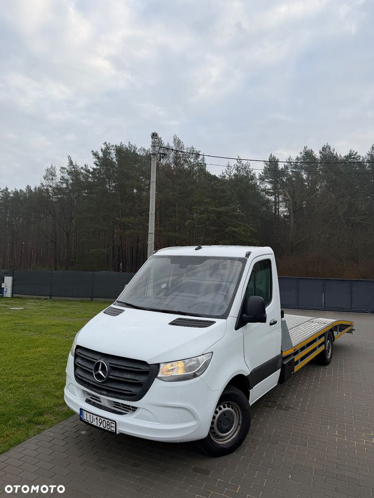 Mercedes-Benz Sprinter - 1