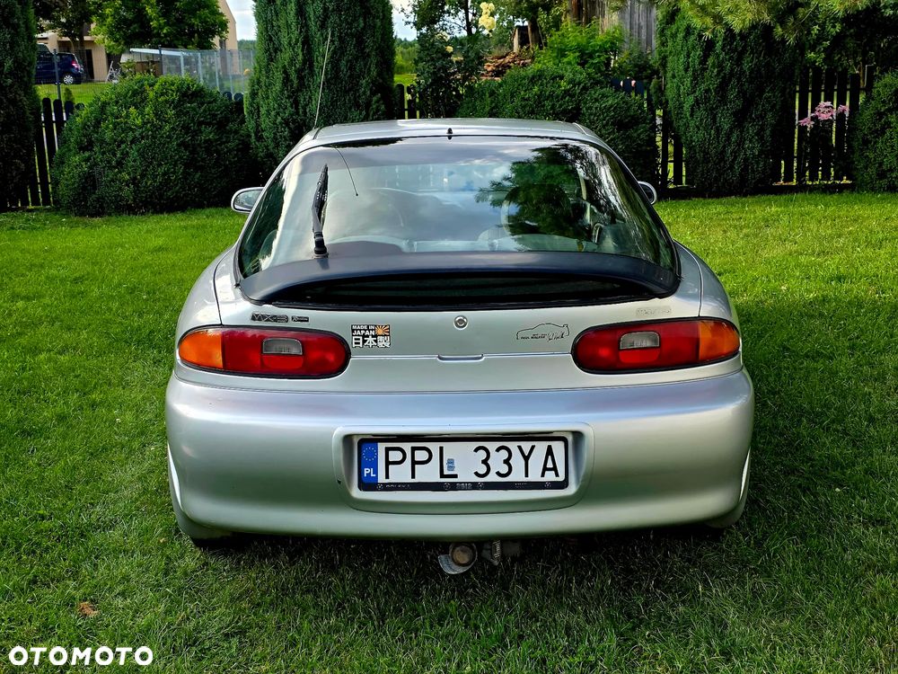 Mazda MX-3 - 11