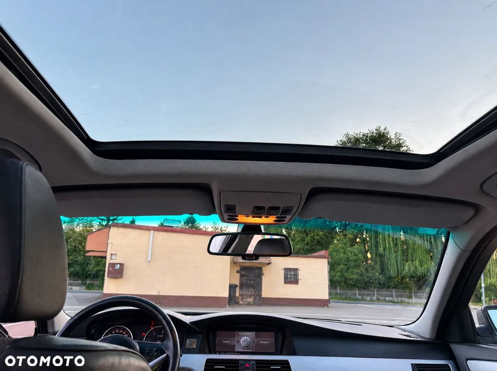 BMW Seria 5 530d - 23