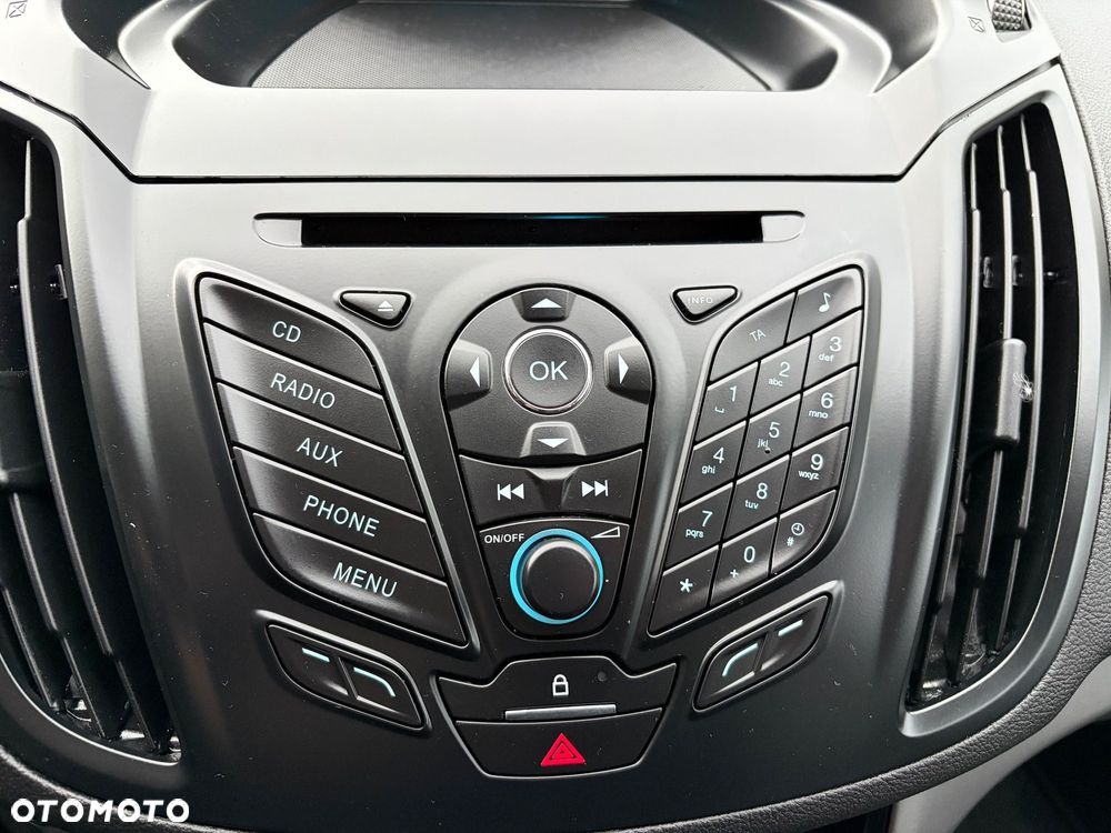 Ford Kuga 1.6 EcoBoost 2x4 Trend - 21