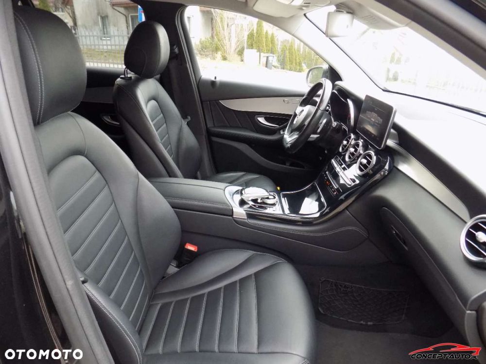 Mercedes-Benz GLC - 24