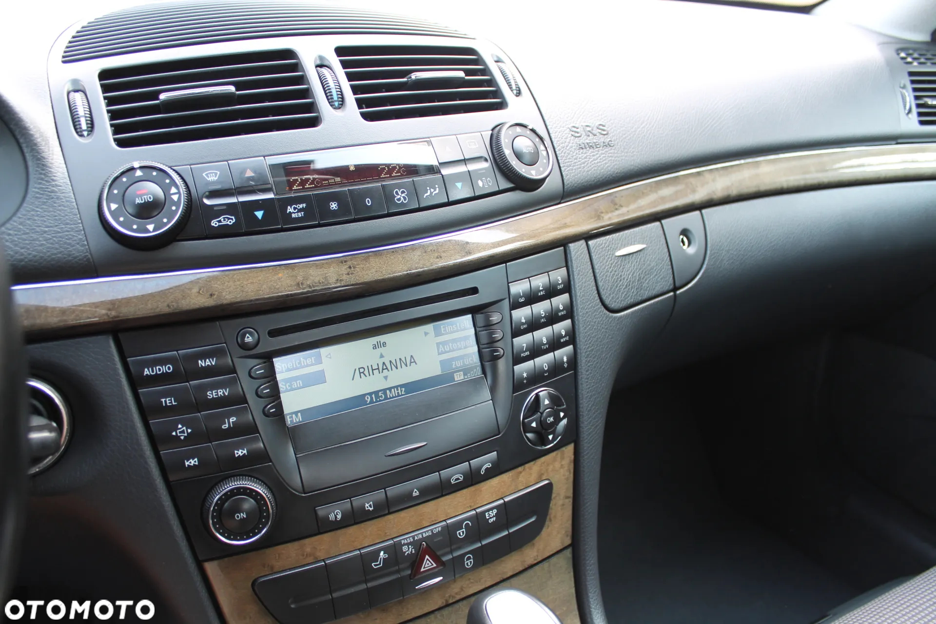 Mercedes-Benz Klasa E 240 4-Matic Avantgarde - 32