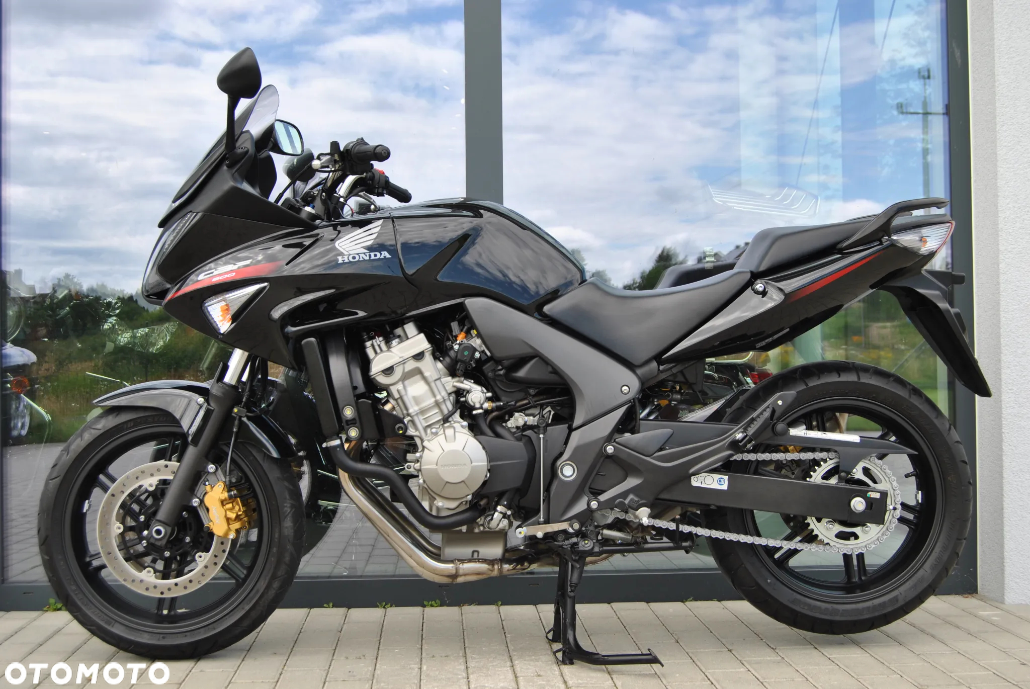 Honda CBF - 3
