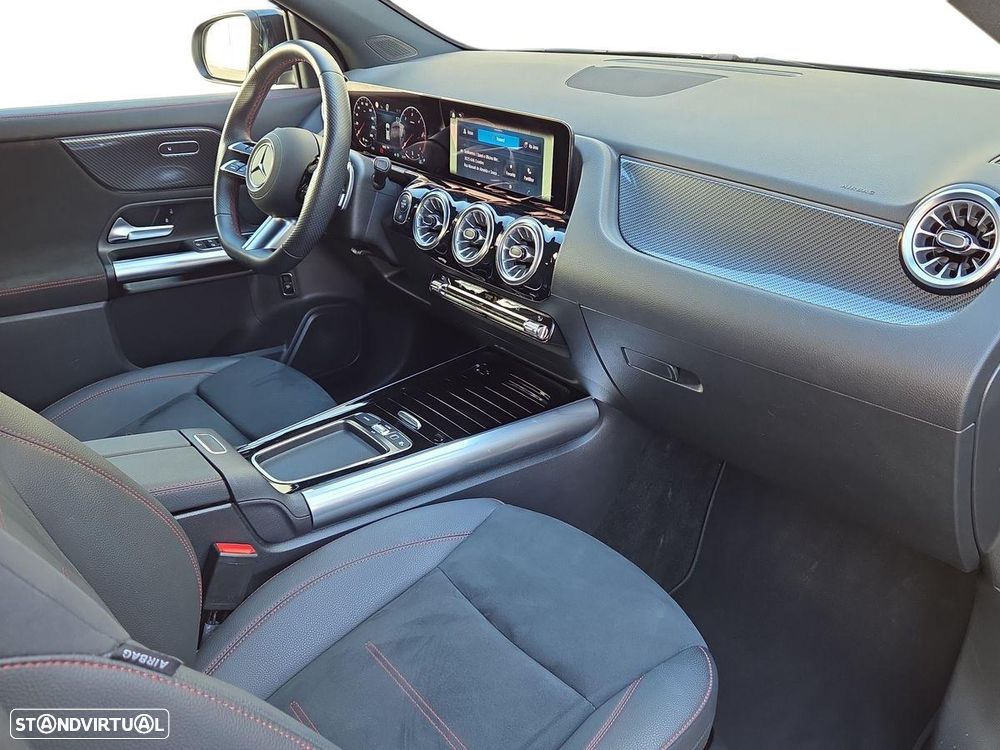 Mercedes-Benz GLA 180 d AMG Line - 20