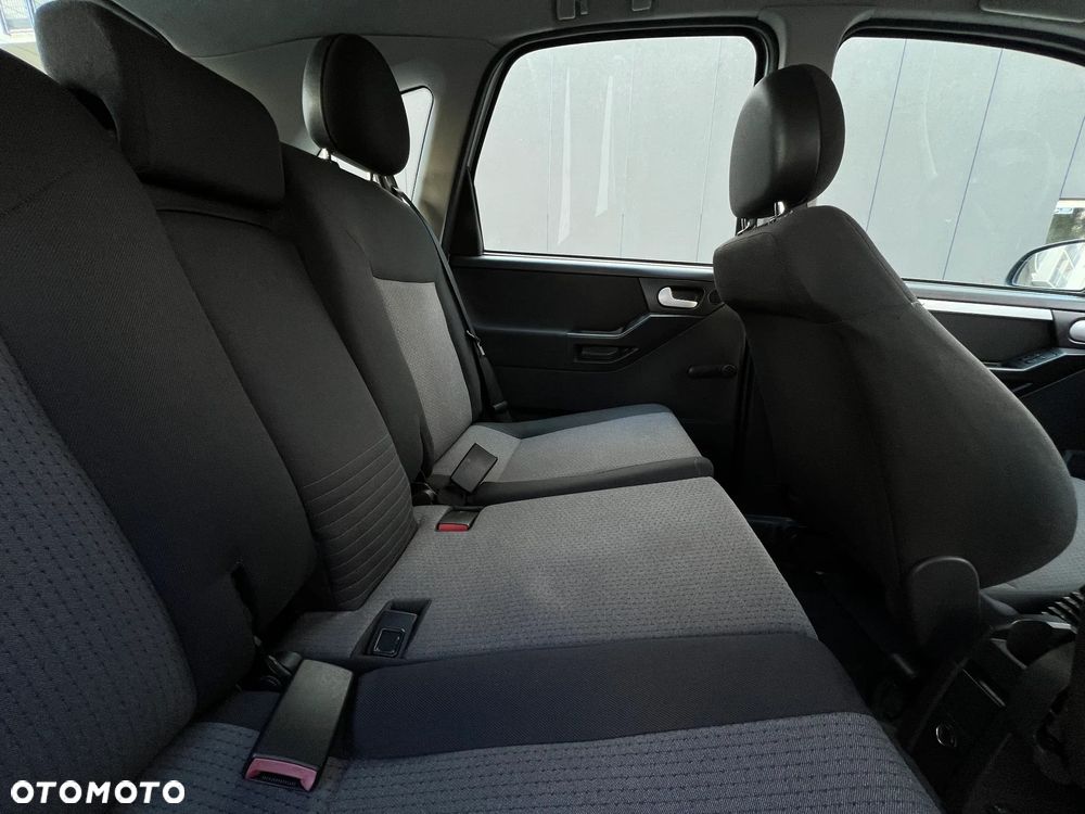 Opel Meriva - 13
