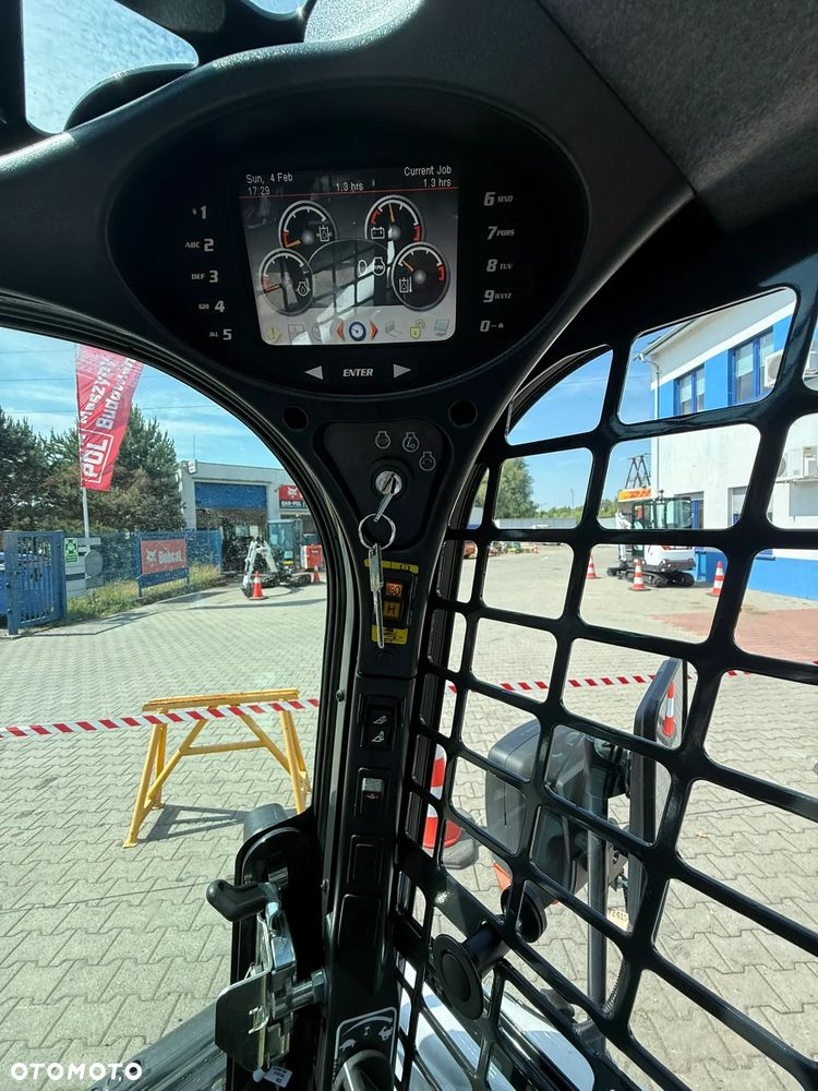 Bobcat T590 - 9
