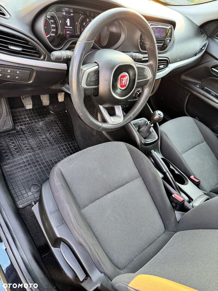 Fiat Tipo 1.4 T-Jet 16v Easy - 11