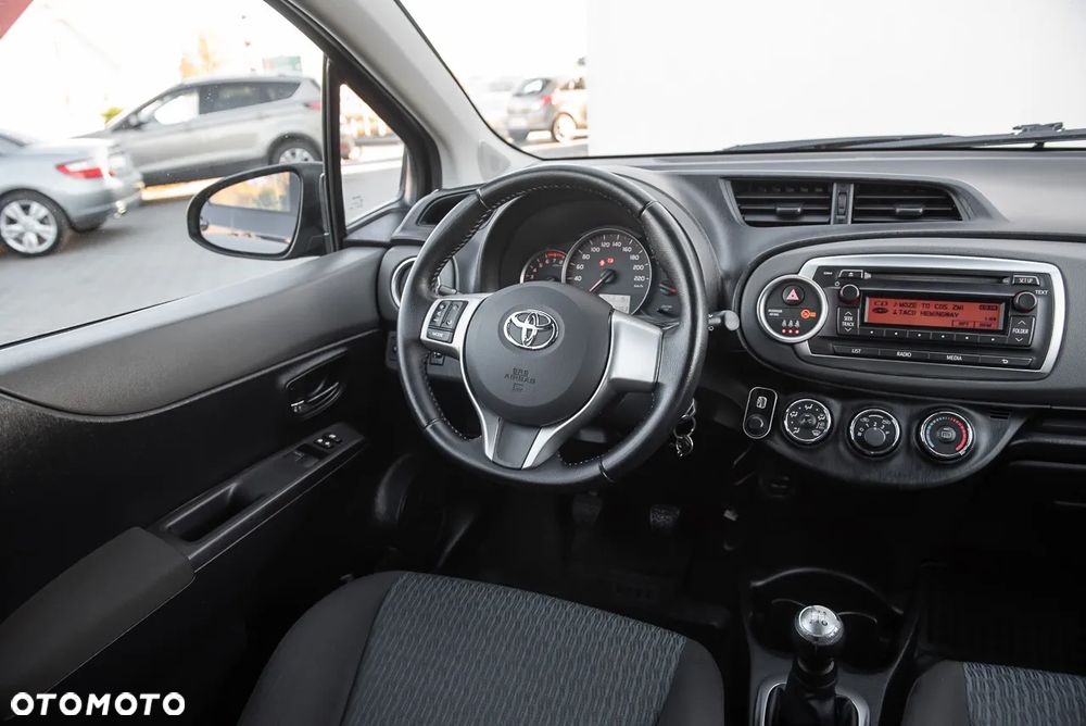 Toyota Yaris - 21